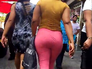 elastic booty latina milf vtl in pink stretch pants